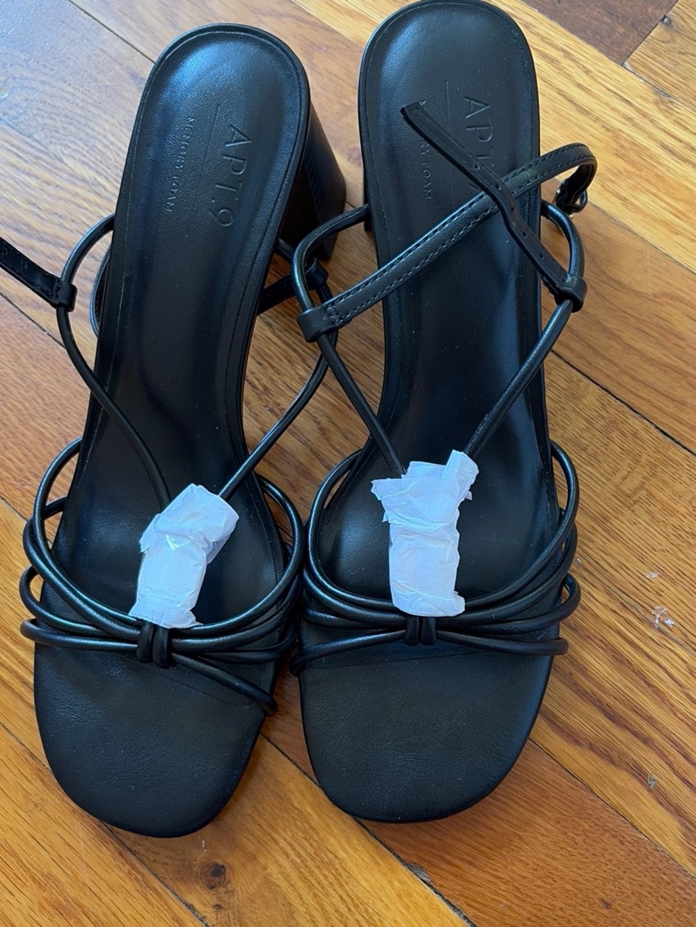 Apt. 9 Black Strappy Square-Toe Block Heel Sandals